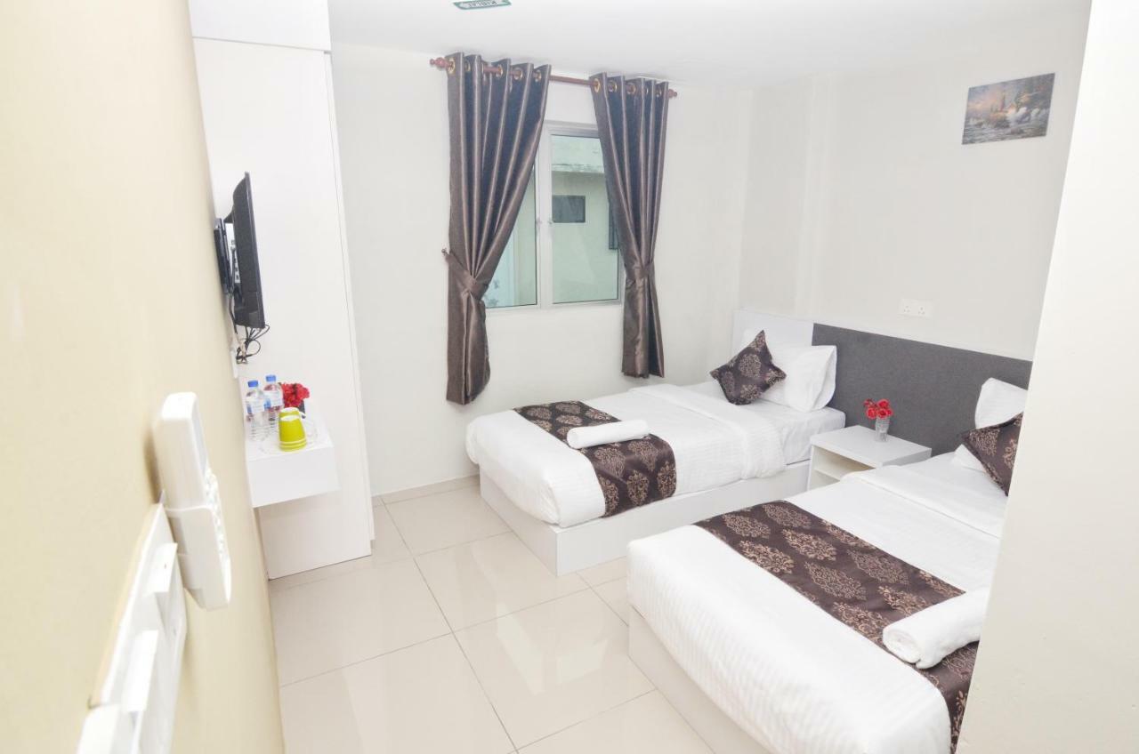 K Vila Hotel Sungai Petani Buitenkant foto