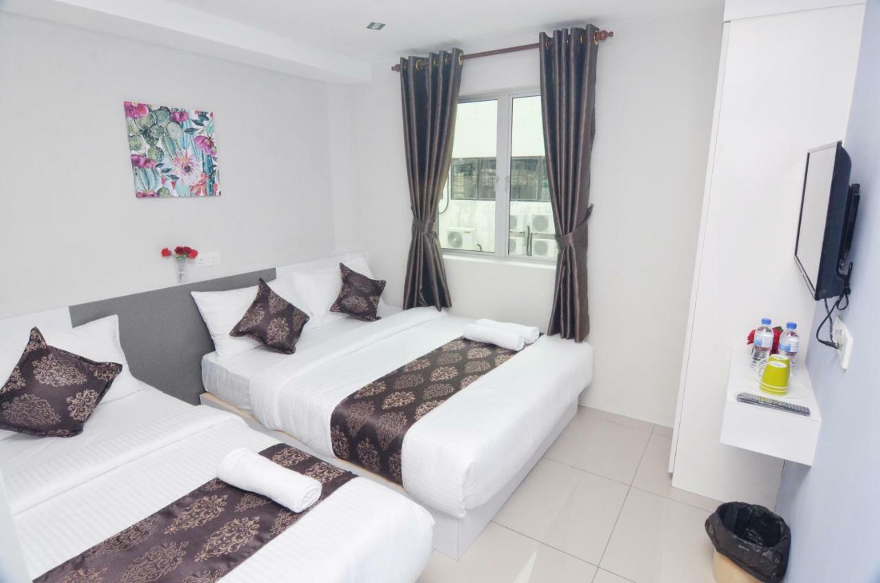 K Vila Hotel Sungai Petani Buitenkant foto